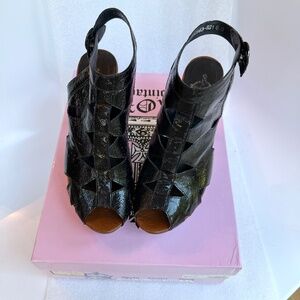 Crown Vintage Glad Sling Platform Sandals Black Patent / Brown Sz 6.5